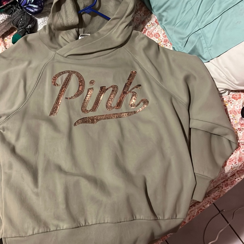 Pink brand ;green hoodi